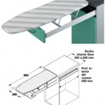 Tabla de planchar abatible, en un cajón.
